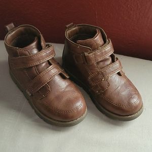 Oshkosh brown toddler boots